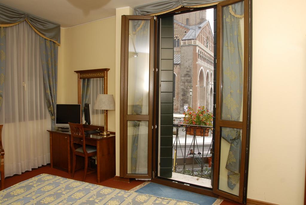 多纳泰罗酒店 帕多瓦 客房 照片